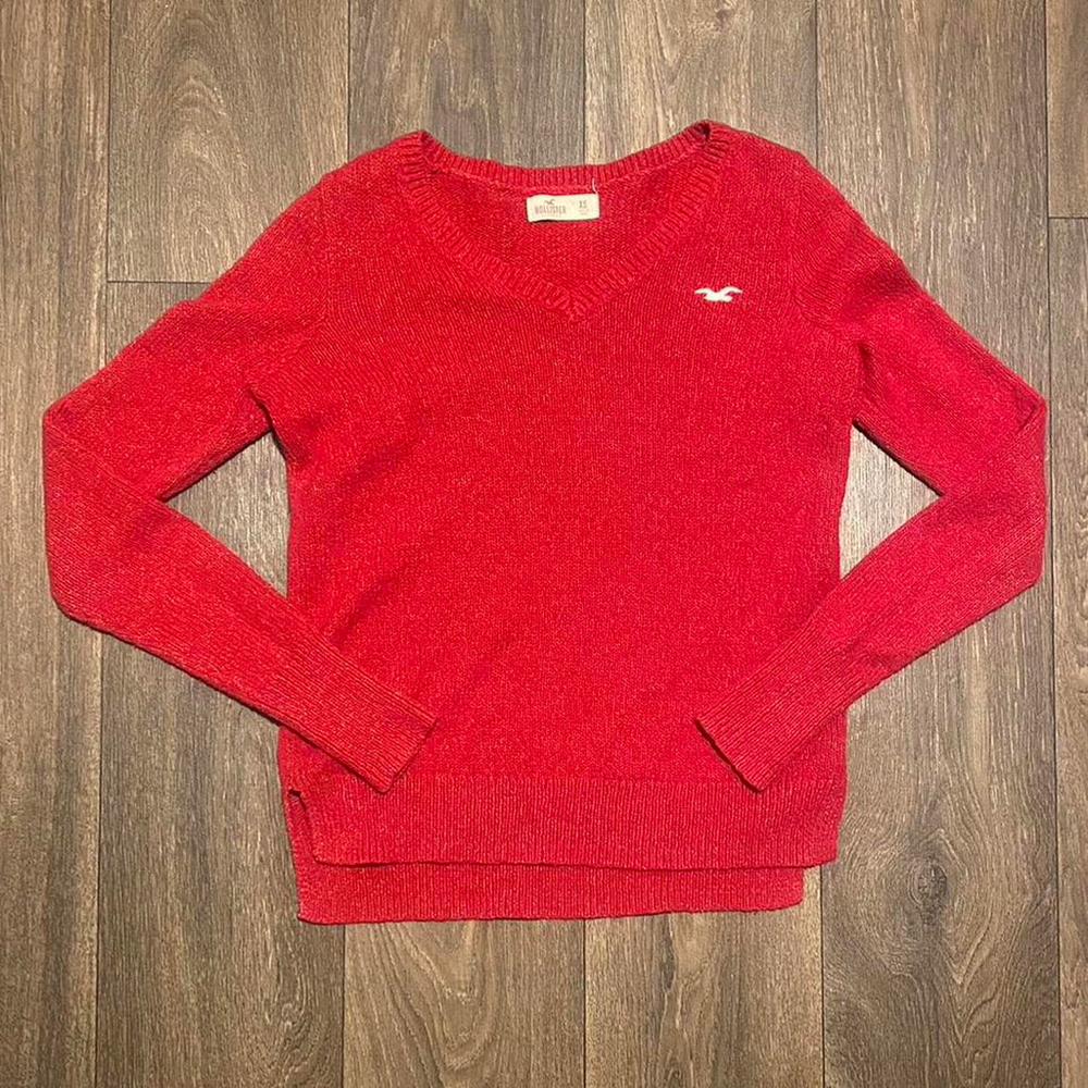 Hollister v-neck knit sweater size XS